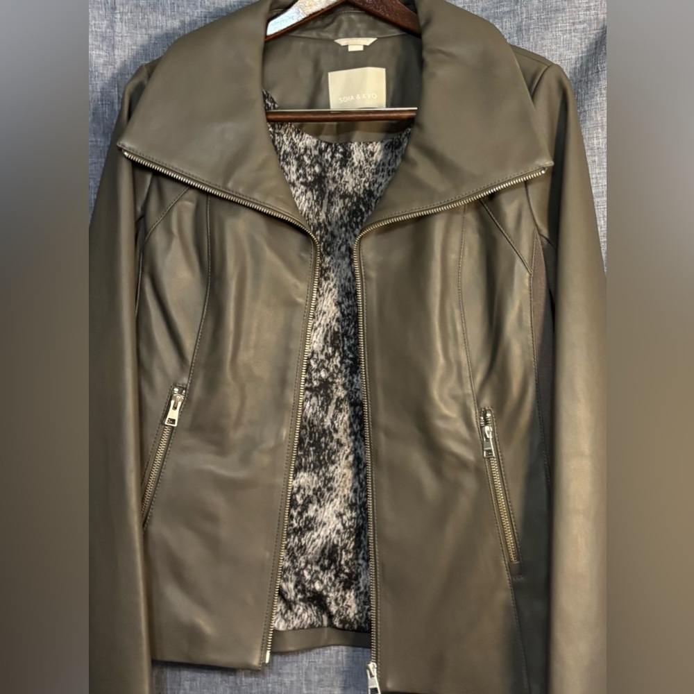 Soia & Kyo Women's Grey Lambskin Leather Jacket